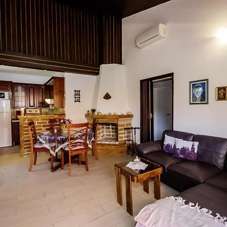 Katja In * Mittel-dalmatien Guest house 3*