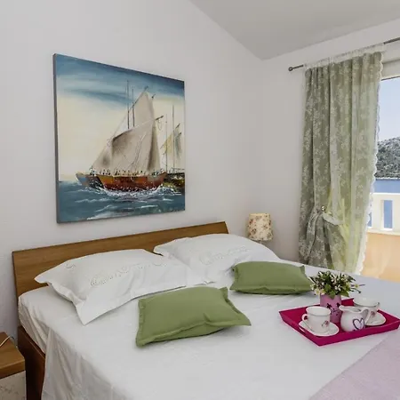 Katja In * Mittel-dalmatien Guest house Vinisce