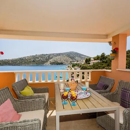 Πανσιόν Katja In * Mittel-dalmatien Vinišće