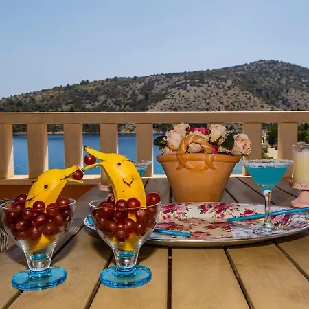Katja In * Mittel-dalmatien Πανσιόν Vinišće